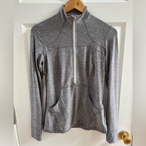 Lululemon women’s half zip pullover